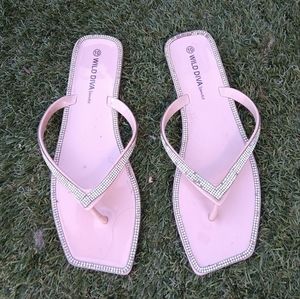 Wild diva flip flops color pink